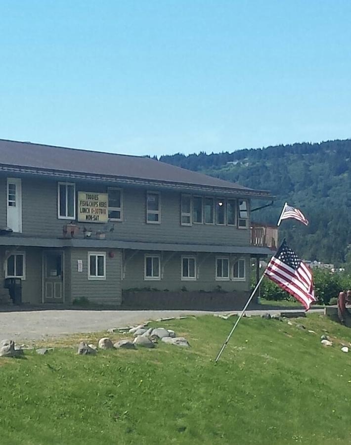 Beluga Lake Lodge Хомер Экстерьер фото