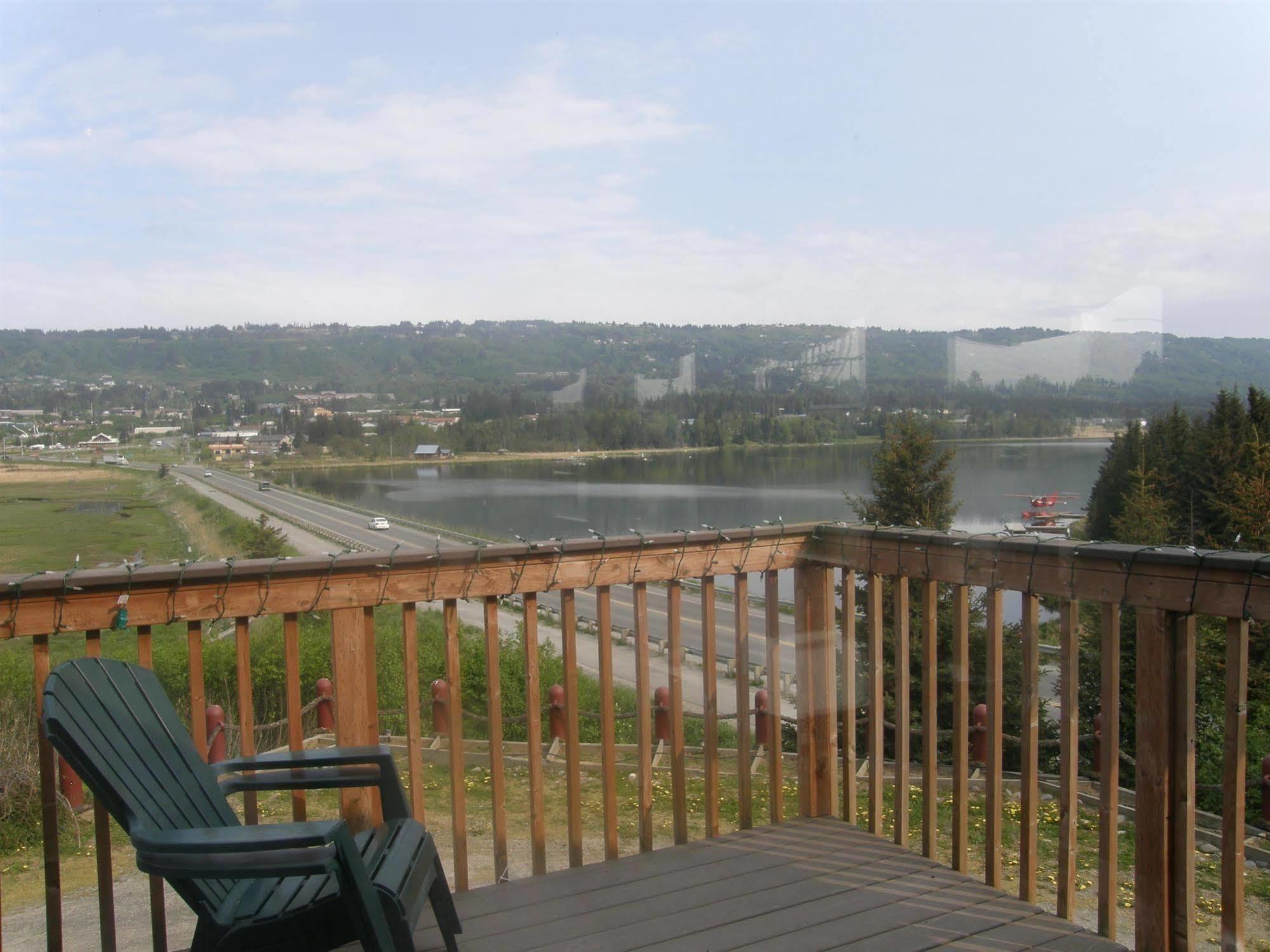 Beluga Lake Lodge Хомер Экстерьер фото